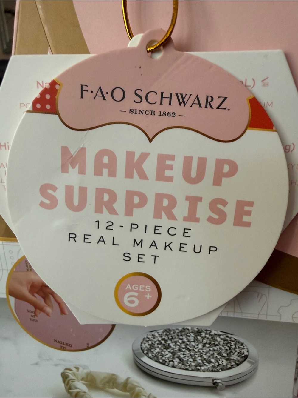 FAO Schwarz Pink & Gold Makeup Surprise 12-Piece Set - Picture 2 of 4